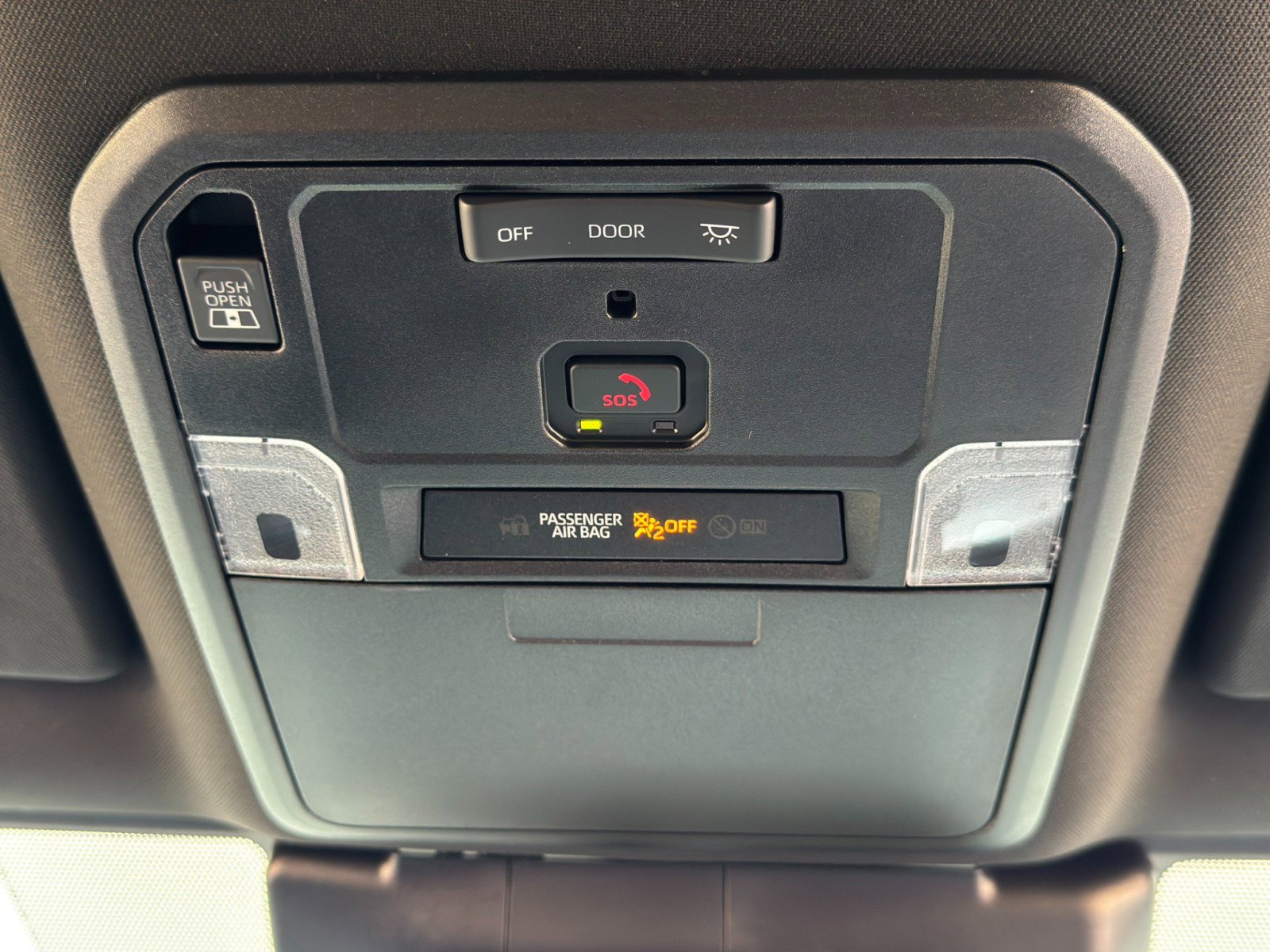 Used 2024 Toyota Tacoma SR5 w/ SR5 Upgrade Package image 33