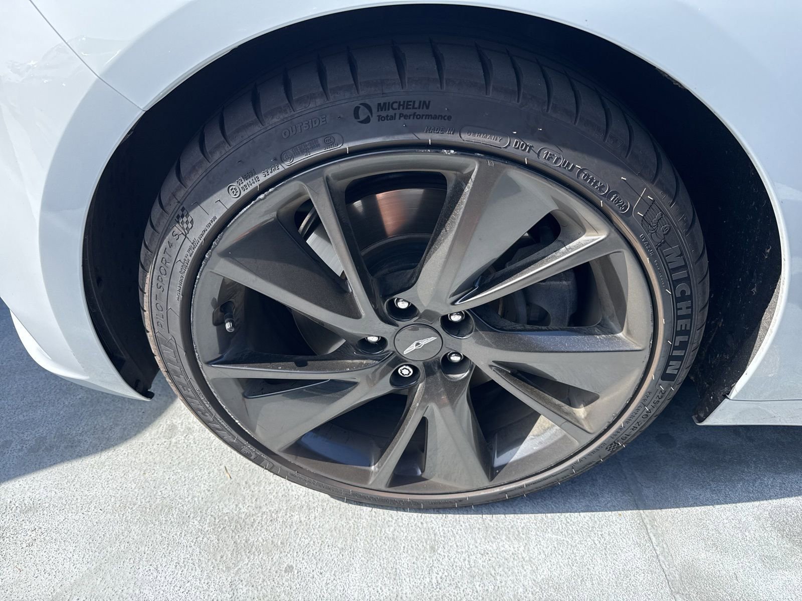 Used 2023 Genesis G70 3.3T w/ Sport Advanced Package image 3