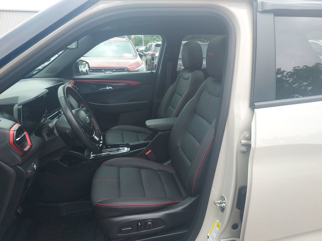 Used 2026 Chevrolet TrailBlazer RS w/ Convenience Package AWD/4WD image 28
