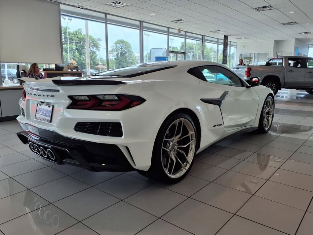 New 2025 Chevrolet Corvette Z06 image 3