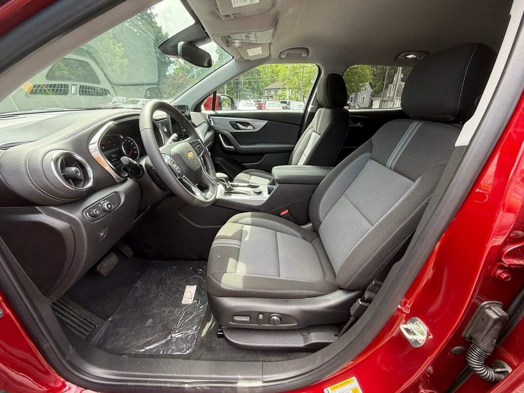 New 2026 Chevrolet Blazer LT w/ Convenience Package AWD/4WD image 17