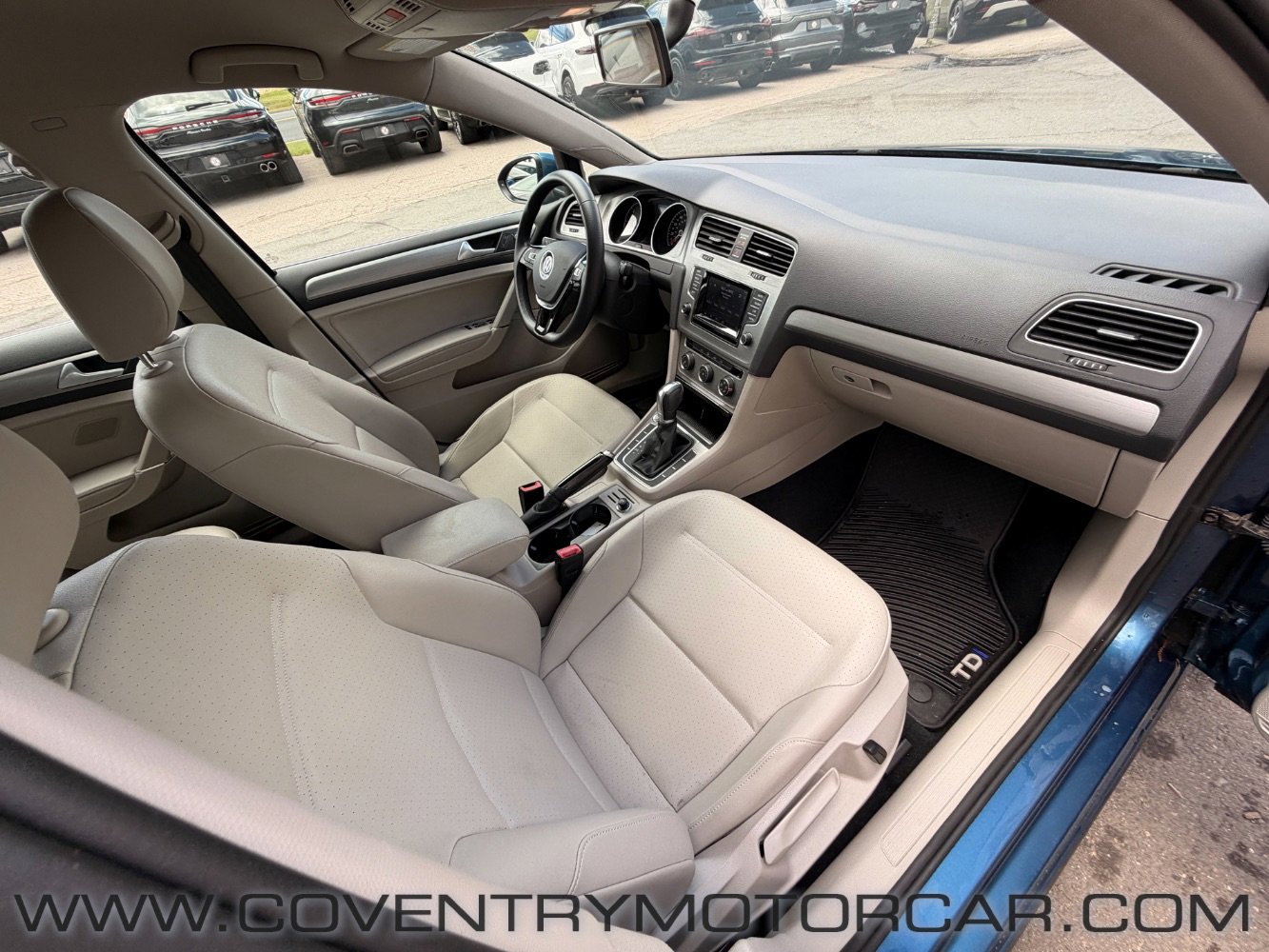 Used 2015 Volkswagen Golf TDI S FWD image 32