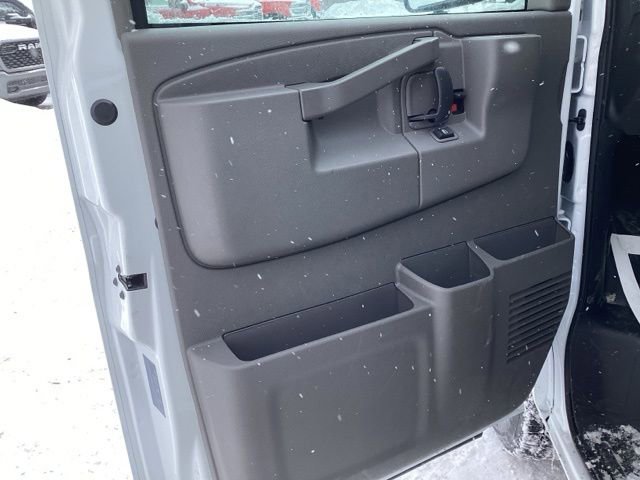New 2026 Chevrolet Express 3500 w/ Power Convenience Package image 15