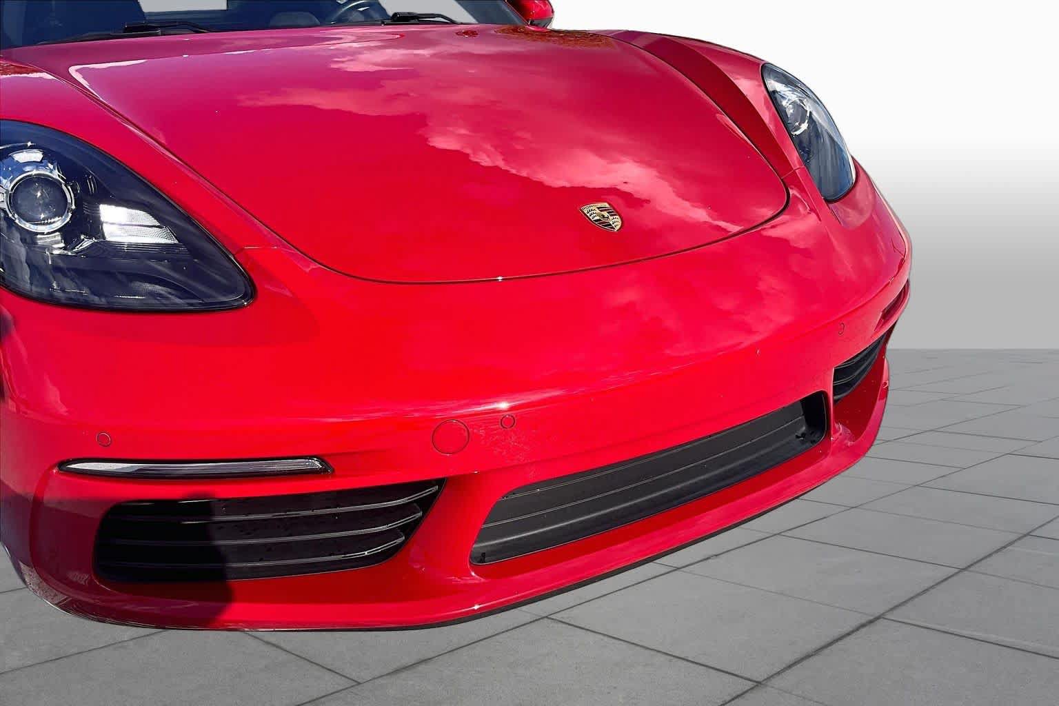 Used 2019 Porsche 718 Cayman RWD image 26