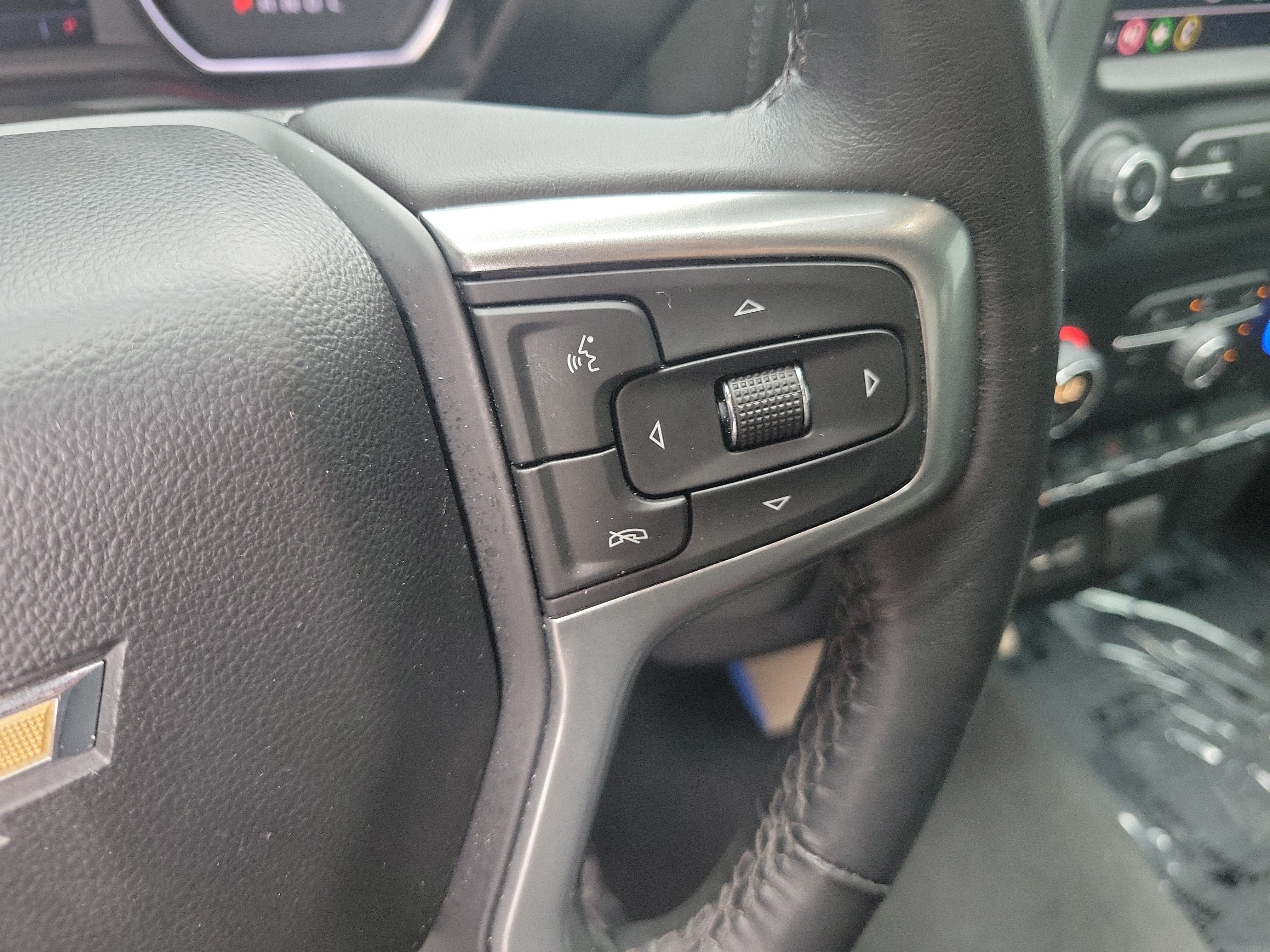Used 2022 Chevrolet Silverado 1500 LT RWD image 25