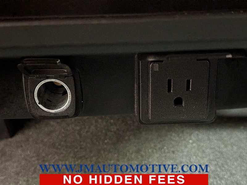 Used 2018 Chevrolet Tahoe LS image 35