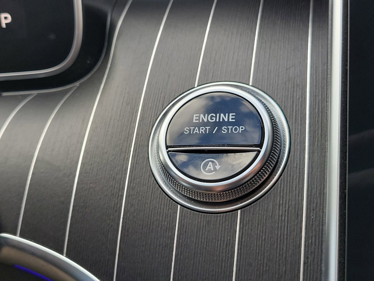 Used 2023 Mercedes-Benz C 300 Sedan image 30