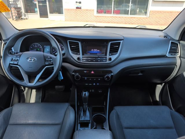 Used 2017 Hyundai Tucson SE AWD/4WD image 16