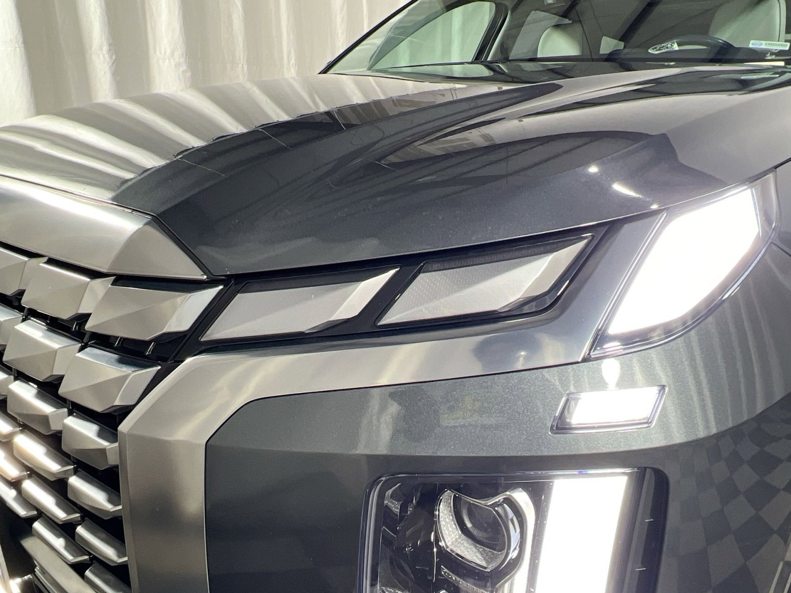 Used 2023 Hyundai Palisade Calligraphy image 13