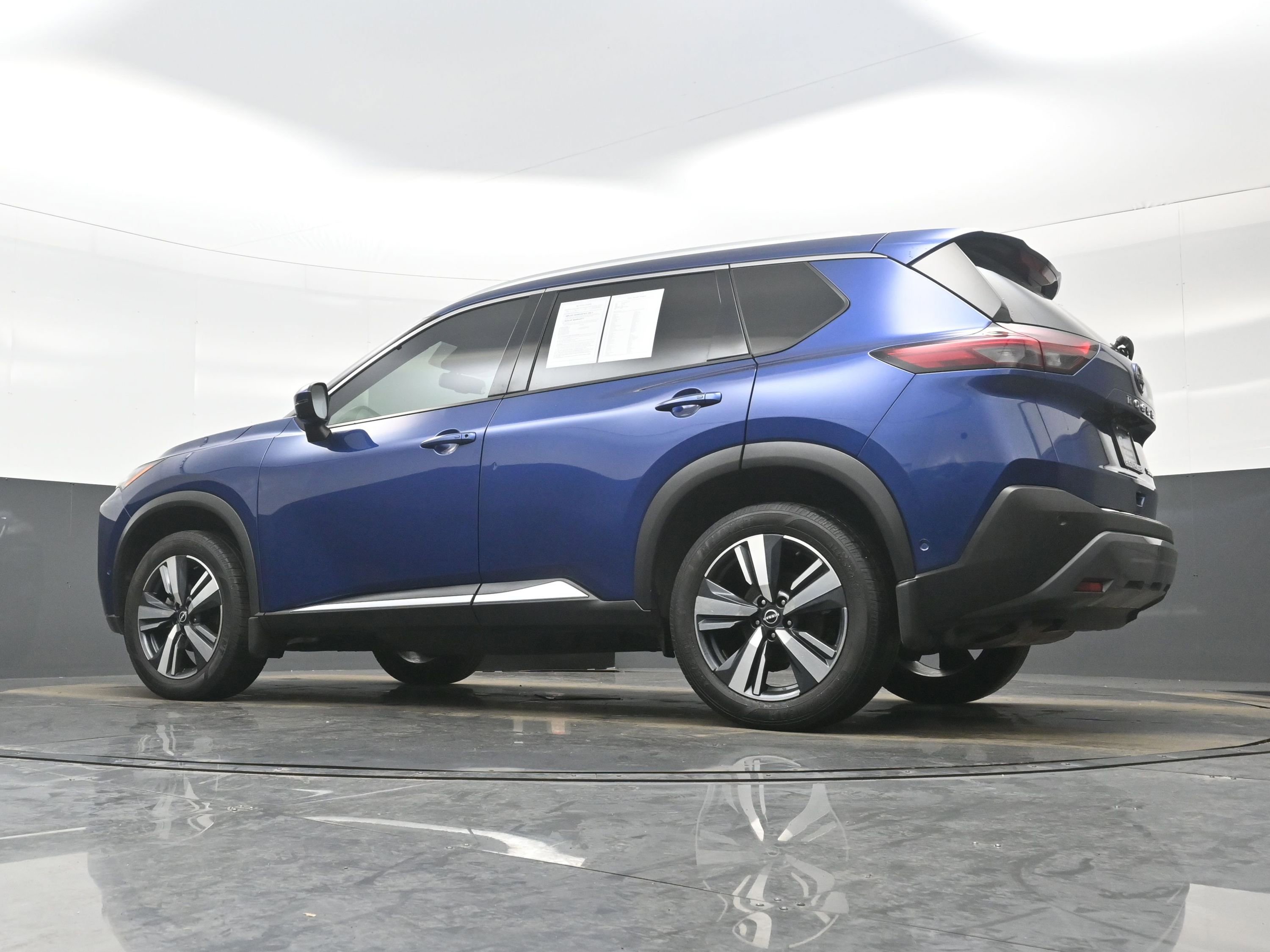 Used 2022 Nissan Rogue SL w/ SL Premium Package image 29