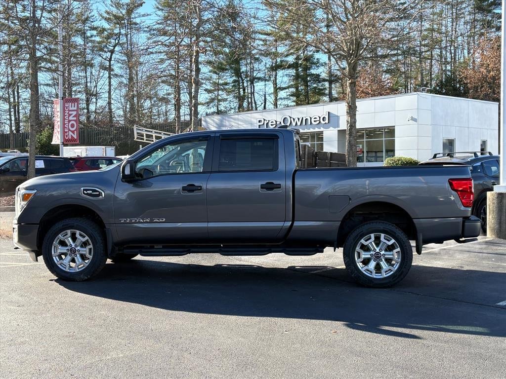 Used 2024 Nissan Titan SV w/ SV Convenience Package image 5