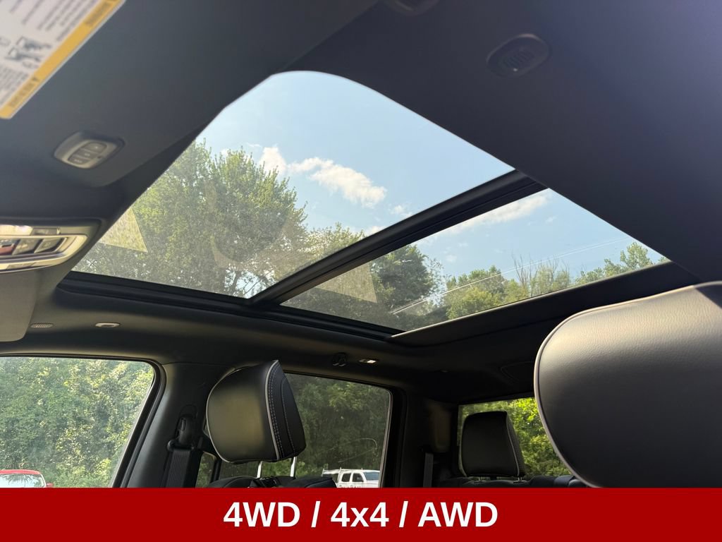 Used 2023 RAM 1500 Laramie AWD/4WD image 13