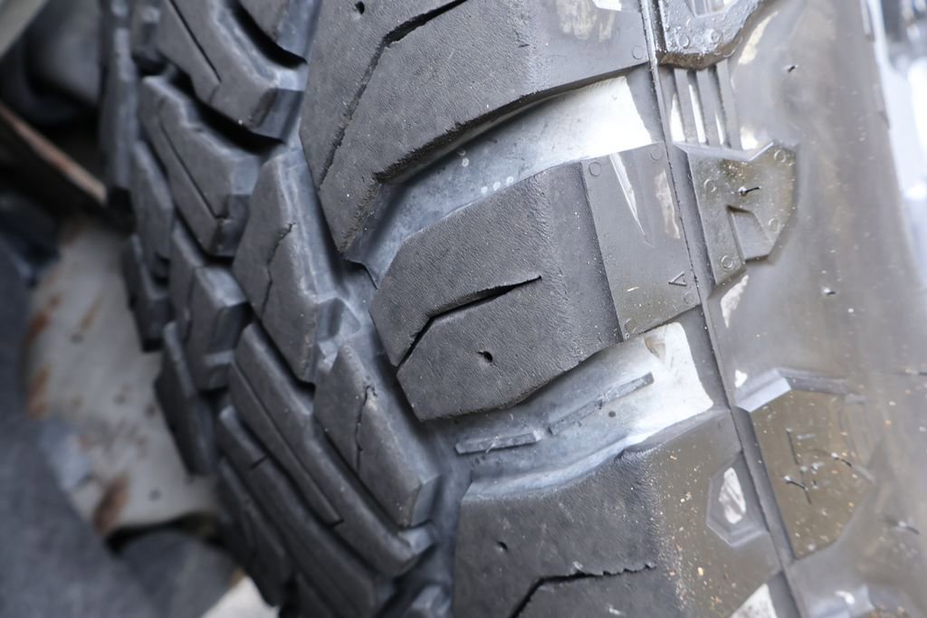 Used 2019 GMC Sierra 1500 AT4 image 29