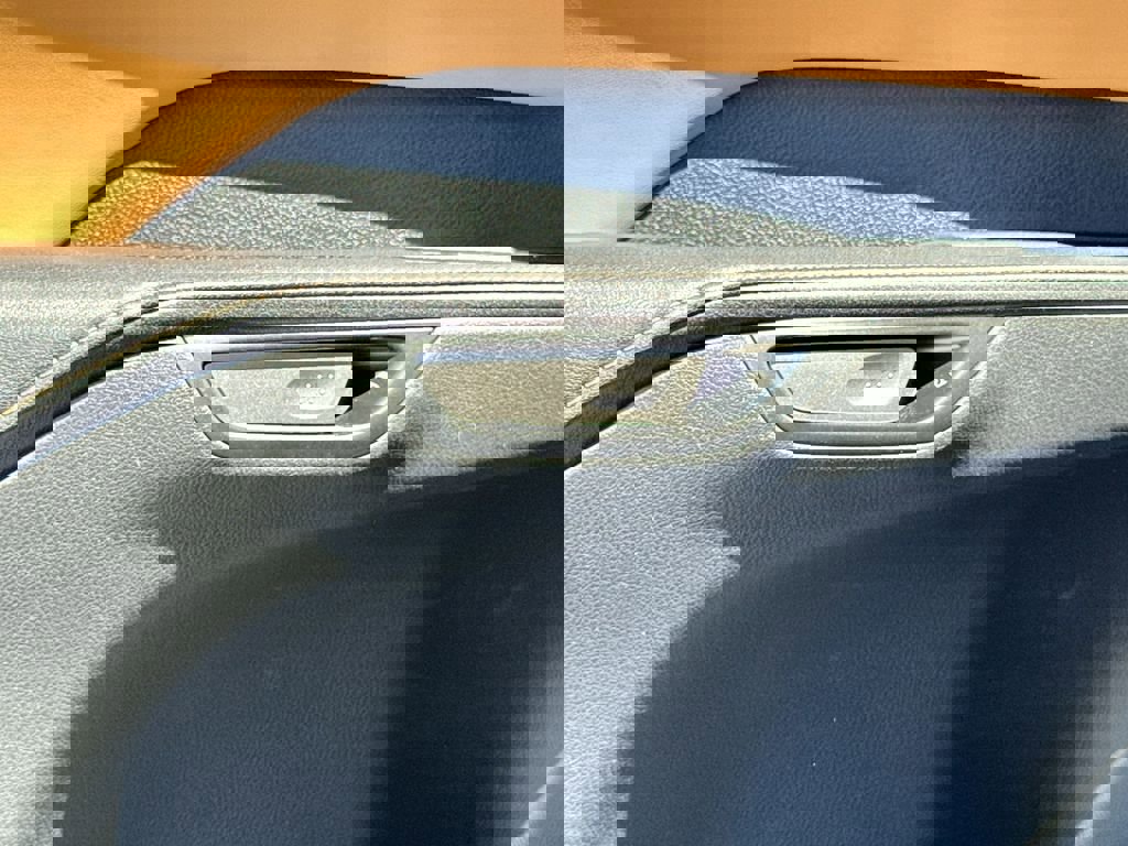 Used 2025 Lexus RX 350 FWD w/ Technology Package image 13