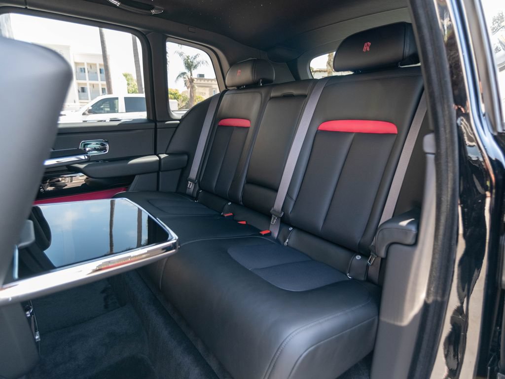 New 2026 Rolls-Royce Cullinan AWD/4WD image 8
