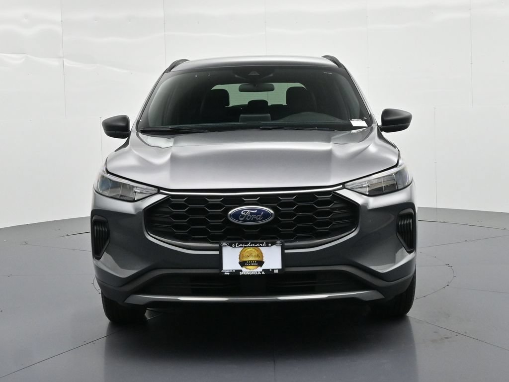 Certified 2025 Ford Escape ST-Line AWD/4WD image 3