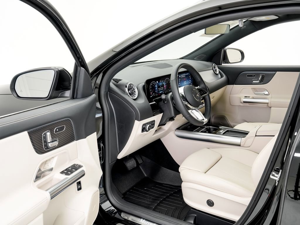 Used 2025 Mercedes-Benz GLA 250 4MATIC image 7