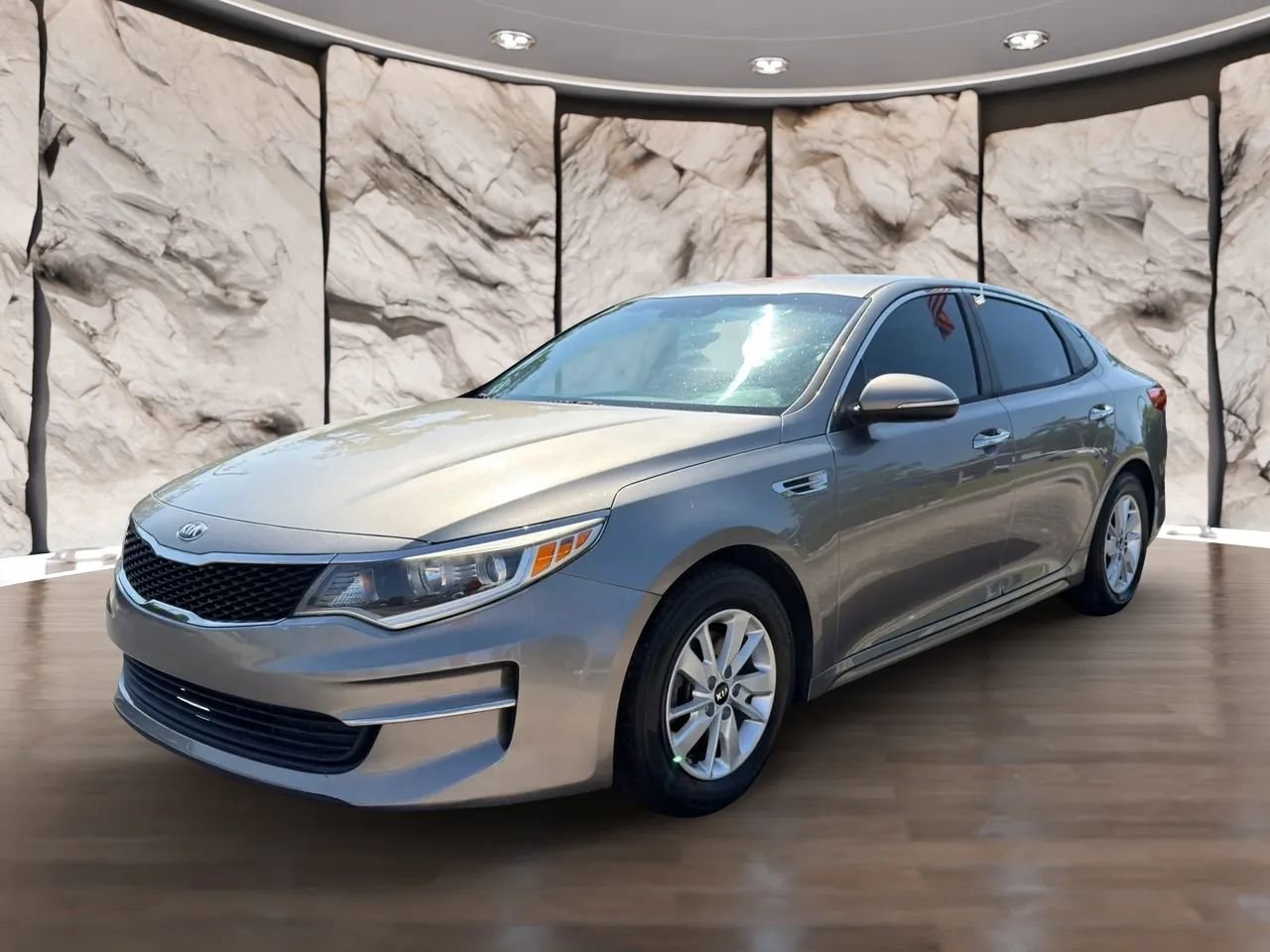 Used 2016 Kia Optima LX image 7