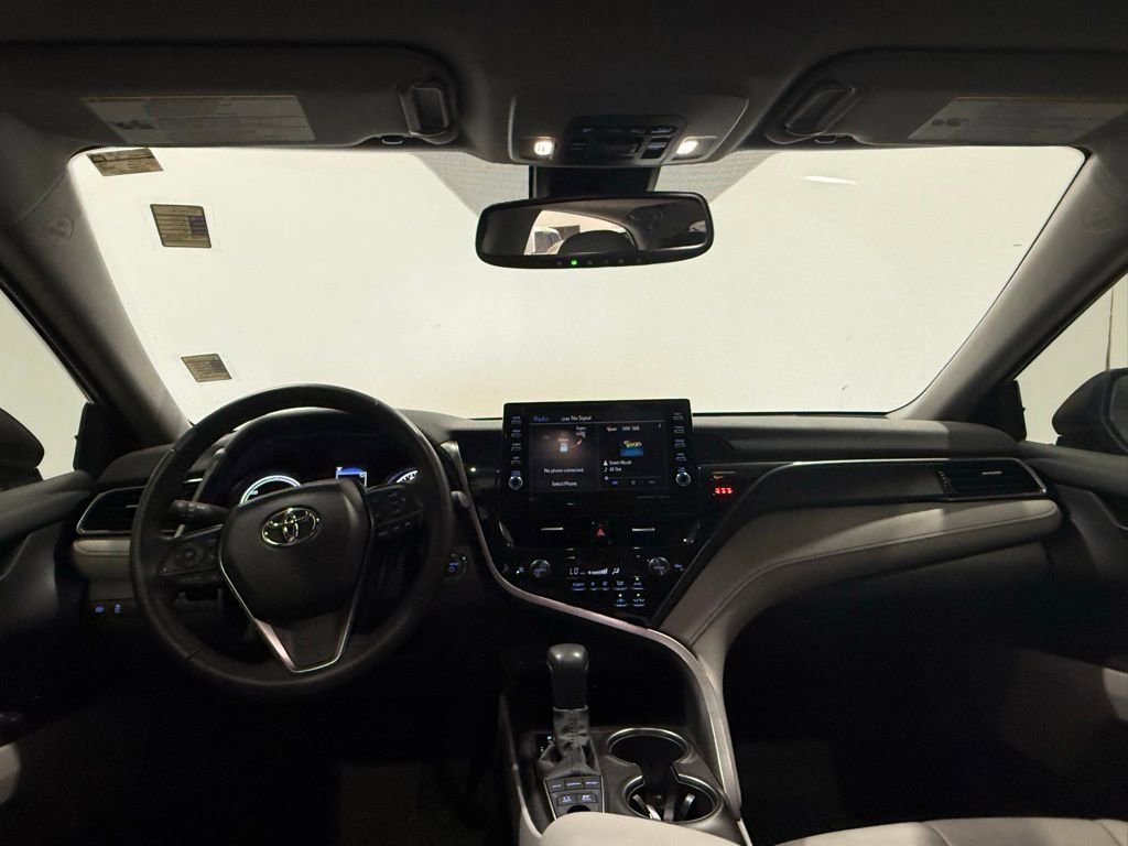 Used 2022 Toyota Camry SE w/ Audio Upgrade Package FWD image 11