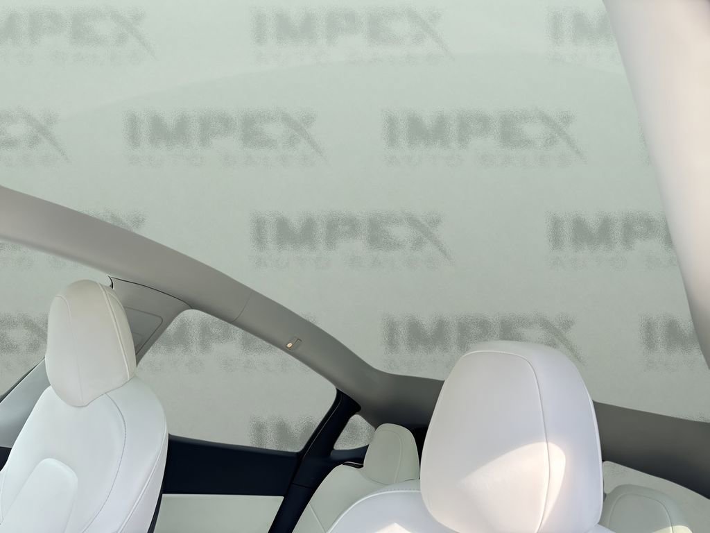 Used 2021 Tesla Model Y Long Range image 11