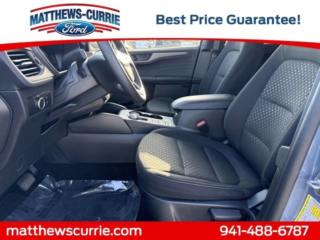 Certified 2025 Ford Escape Active AWD/4WD image 9