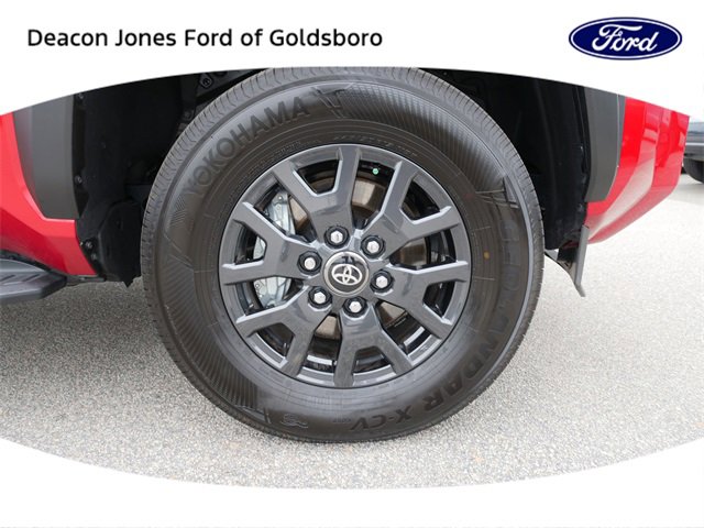 Used 2025 Toyota 4Runner SR5 image 10