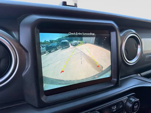 Used 2021 Jeep Wrangler Unlimited Sahara w/ Uconnect 4C Nav & Sound Group AWD/4WD image 22