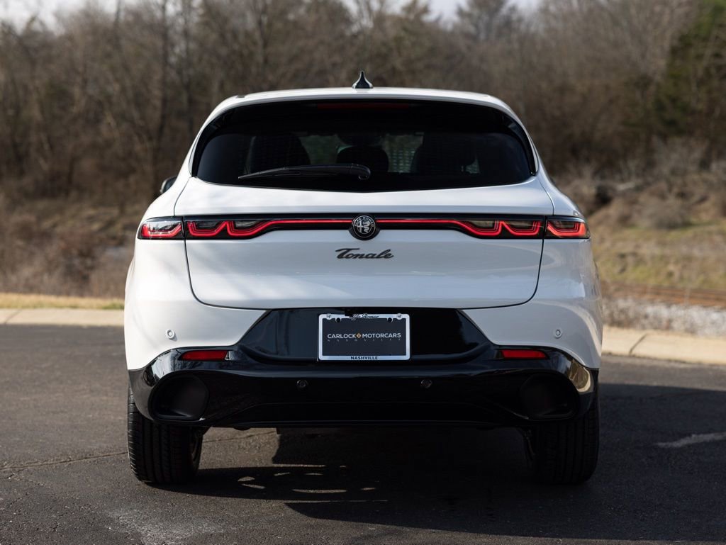 New 2026 Alfa Romeo Tonale w/ Black Premium Package image 7