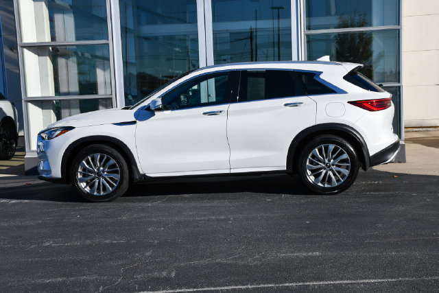 Used 2023 INFINITI QX50 Luxe AWD/4WD image 11