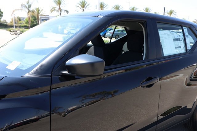 New 2025 Nissan Kicks Play S image 12