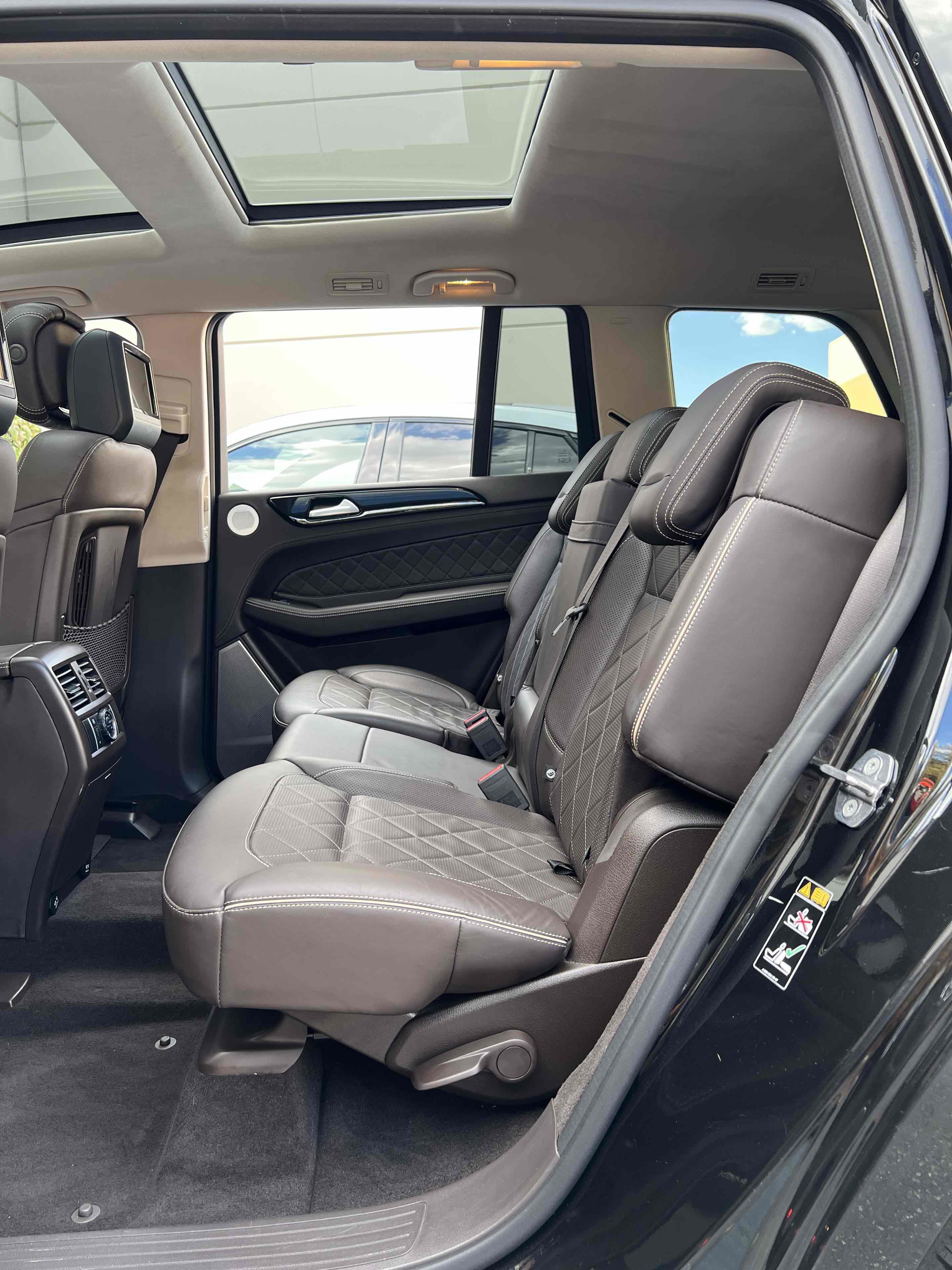 Used 2019 Mercedes-Benz GLS 450 4MATIC image 34