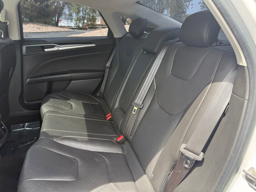 Used 2013 Ford Fusion Titanium w/ Titanium Driver Assist Pkg FWD image 16