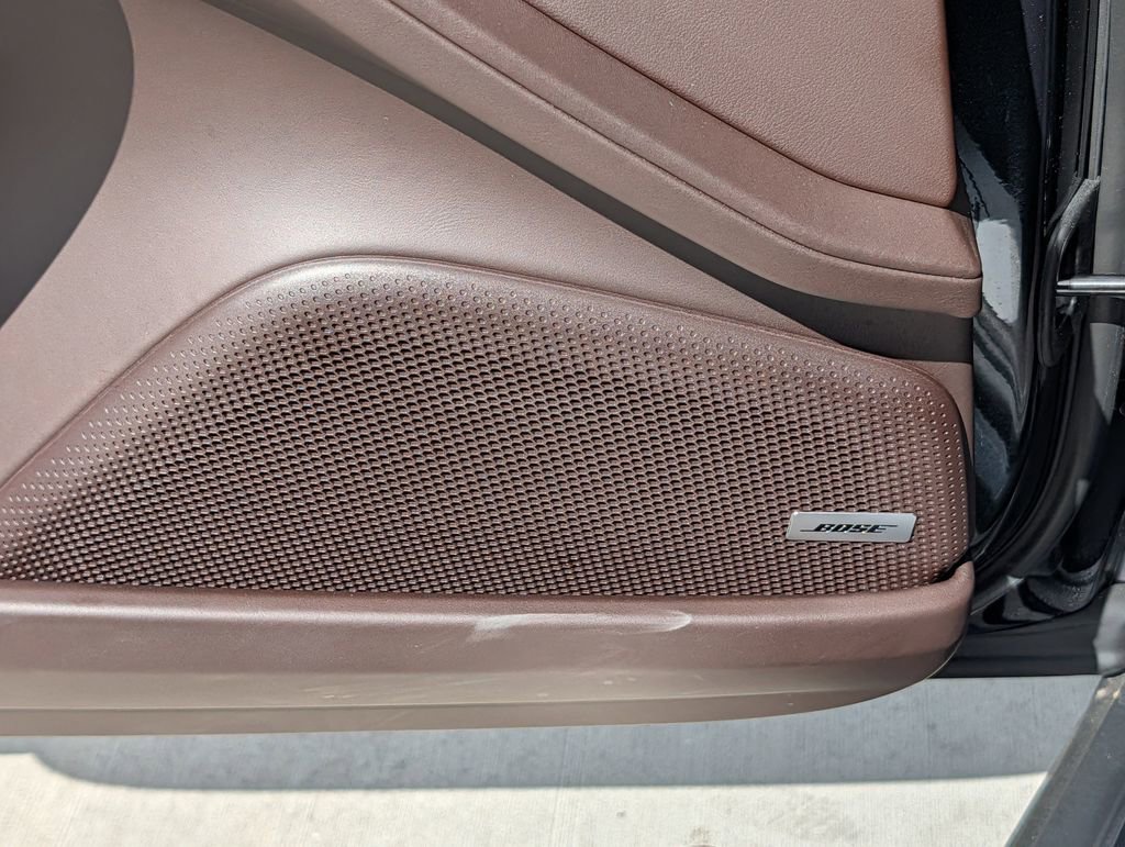 Used 2025 Porsche Panamera 4 image 16