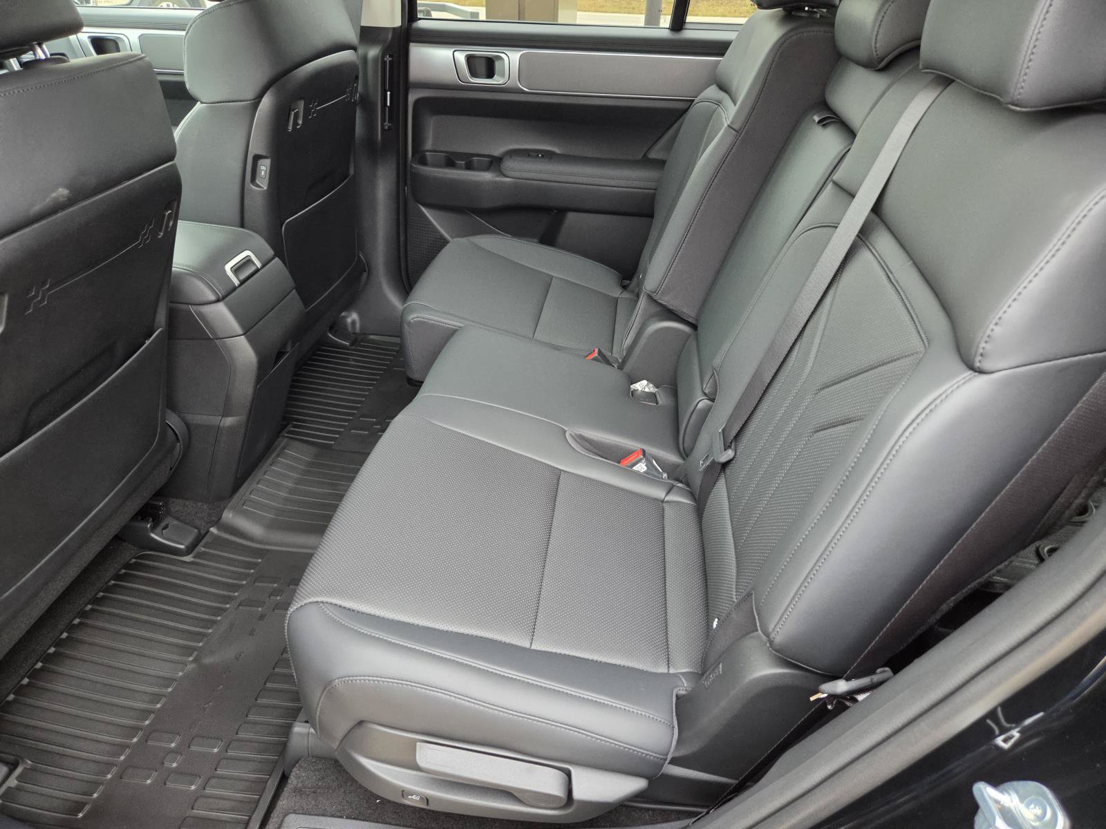 New 2027 Hyundai Santa Fe SEL FWD image 12