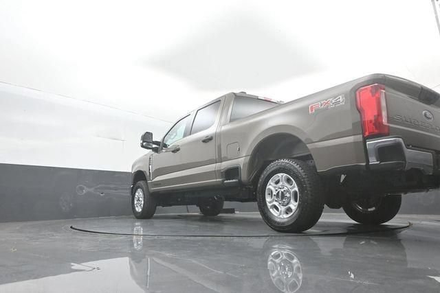 New 2026 Ford F250 XLT w/ FX4 Off-Road Package AWD/4WD image 34