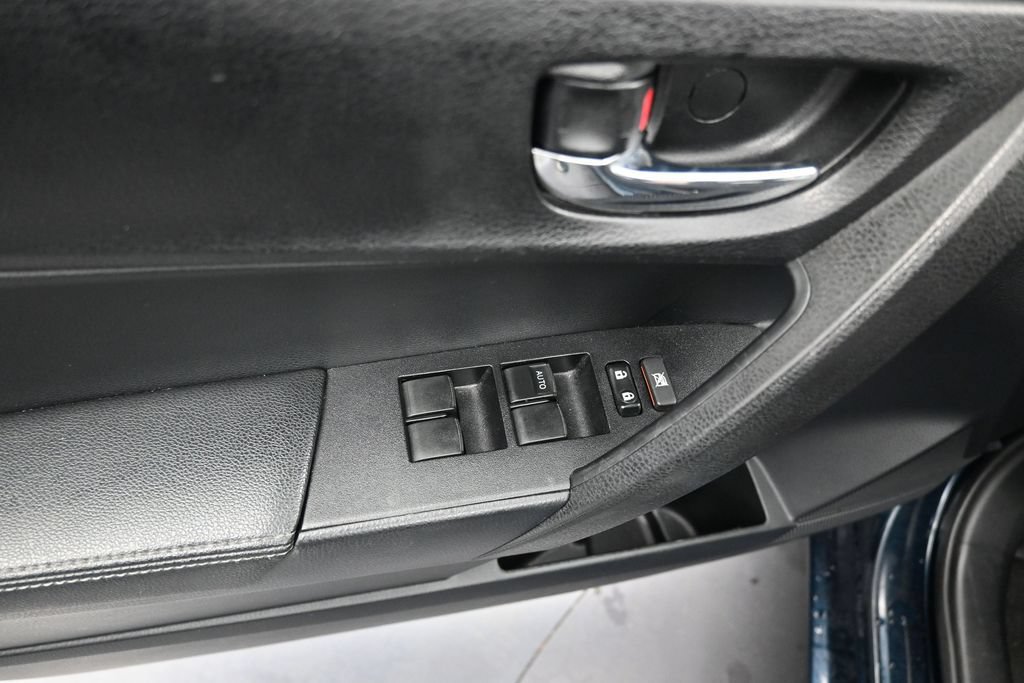 Used 2019 Toyota Corolla SE FWD image 11
