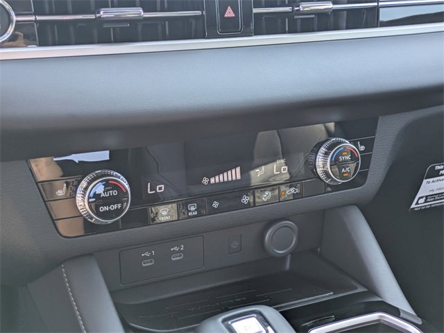 New 2025 Mitsubishi Outlander SE image 22