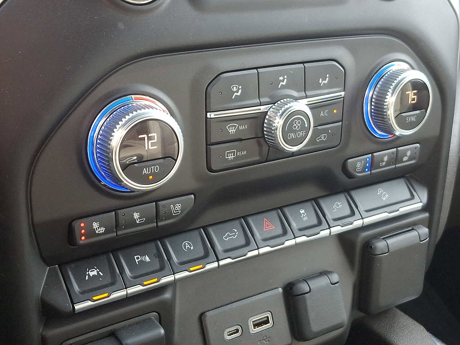 Certified 2022 GMC Sierra 1500 SLT w/ SLT Premium Plus Package image 17