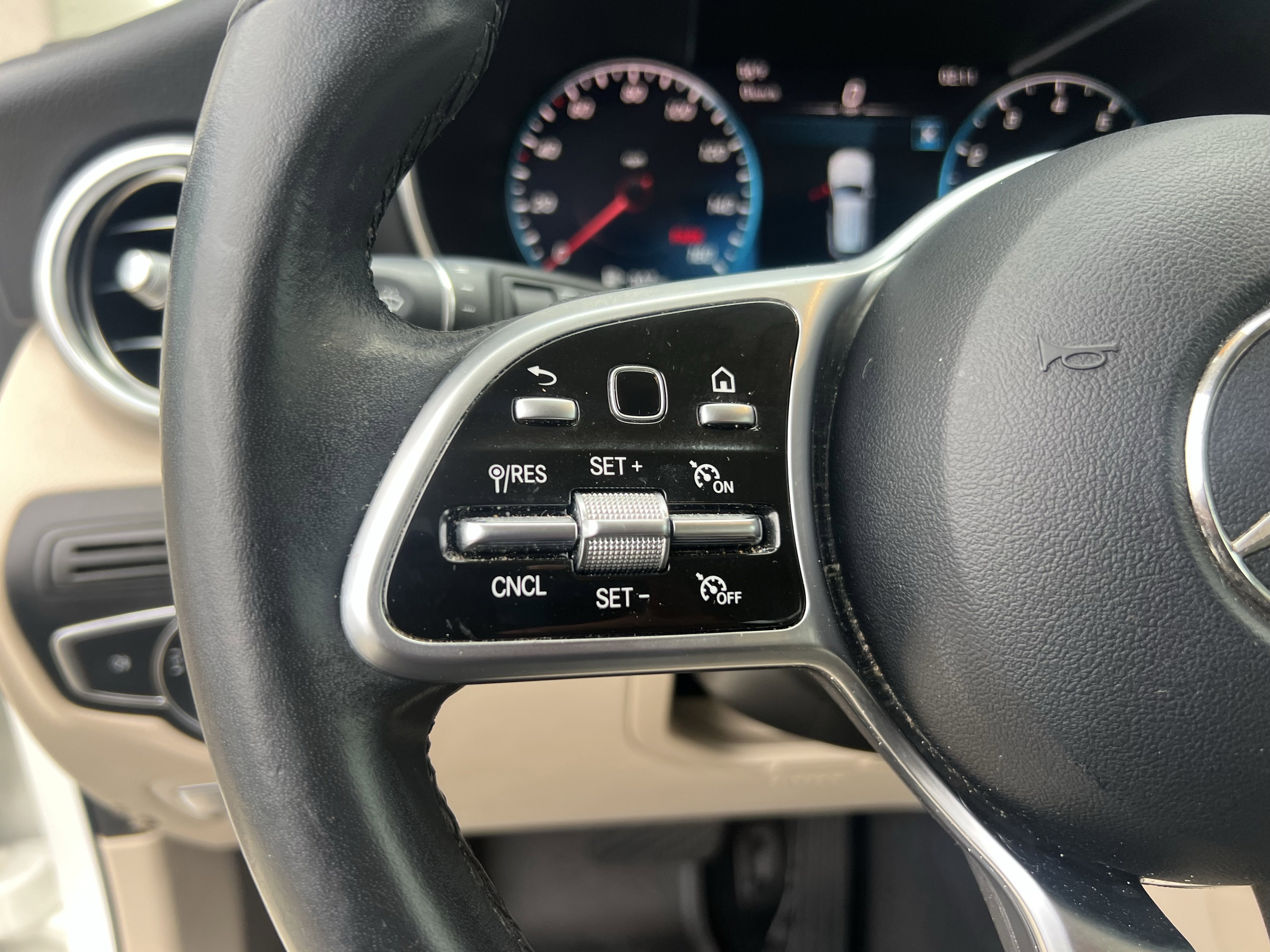 Used 2022 Mercedes-Benz GLC 300 image 19