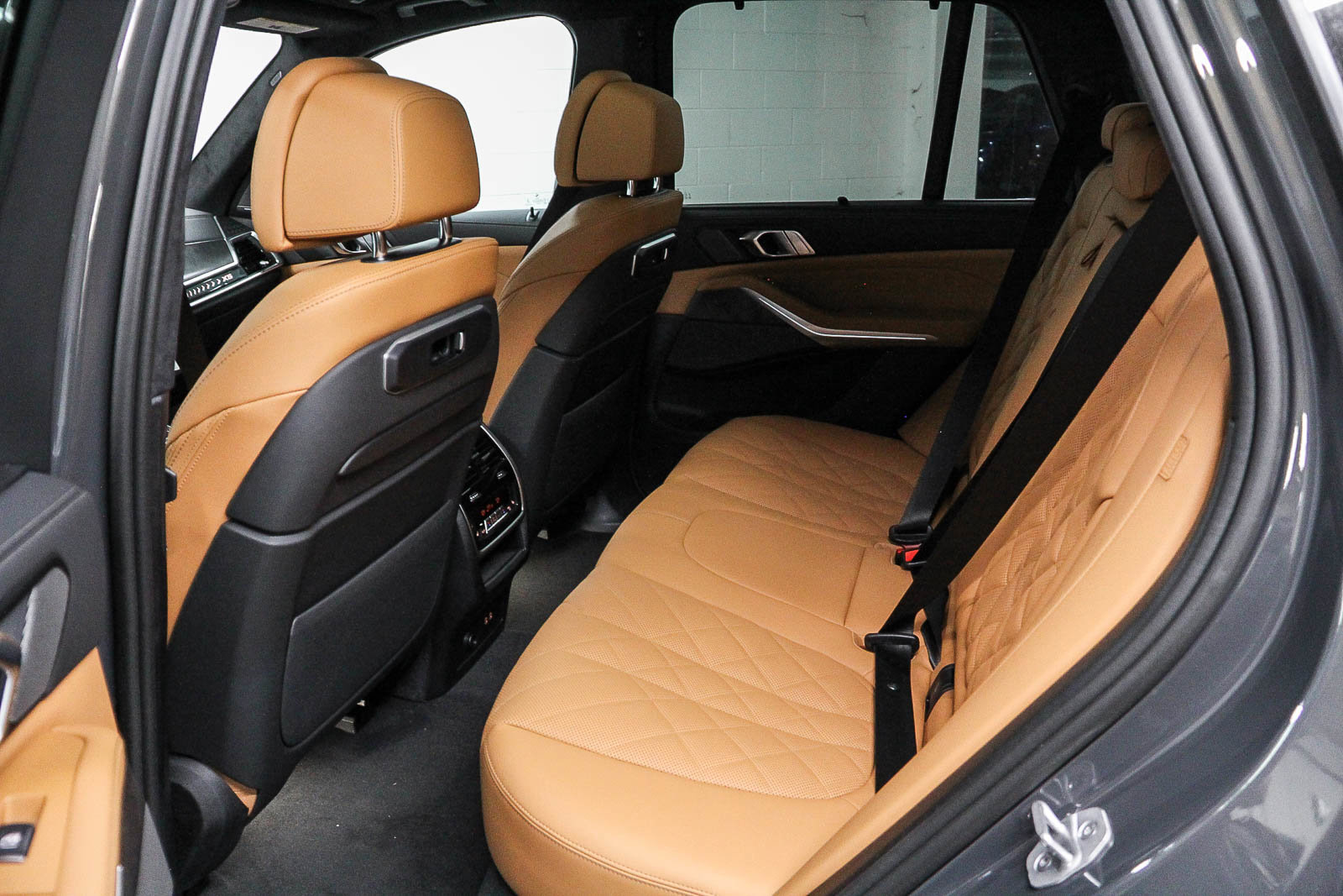 New 2026 BMW X5 sDrive40i w/ Executive Package RWD image 17