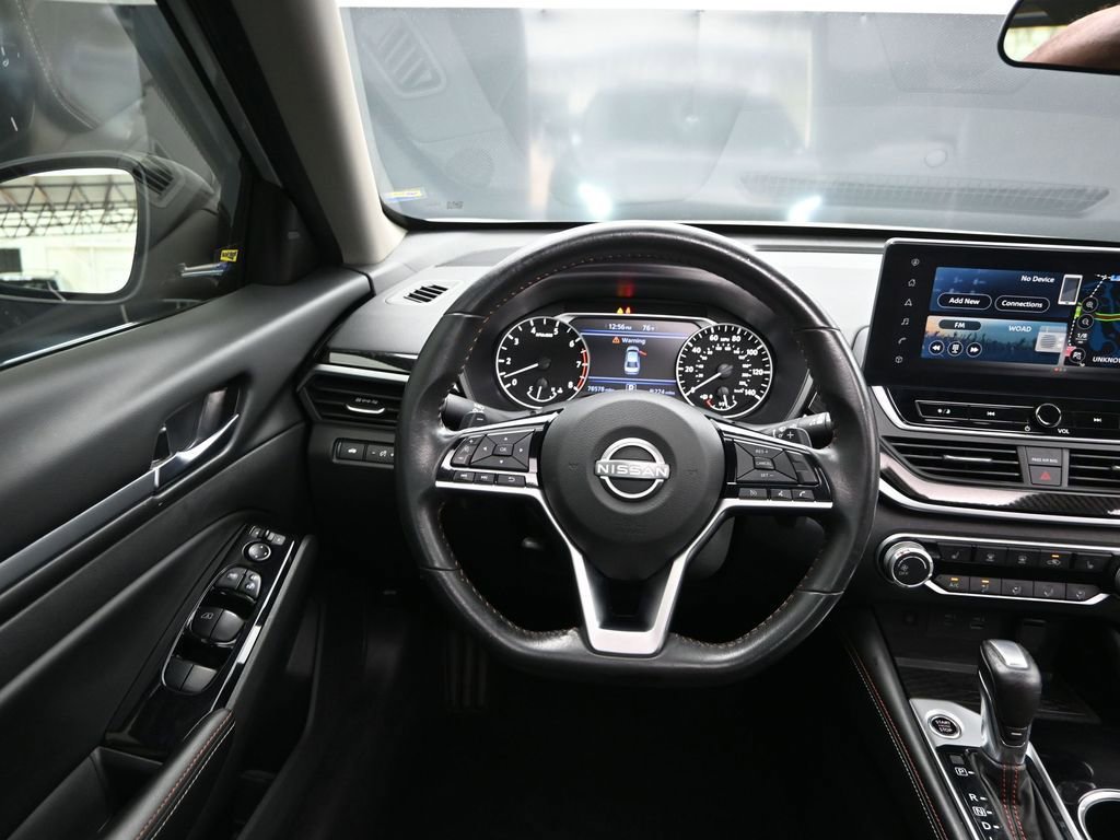 Used 2024 Nissan Altima 2.5 SR w/ SR Premium Package image 29
