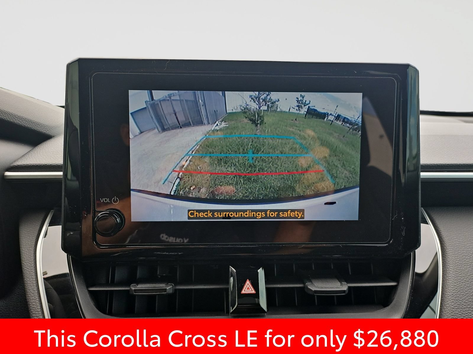 Used 2024 Toyota Corolla Cross LE w/ Moonroof Package FWD image 28