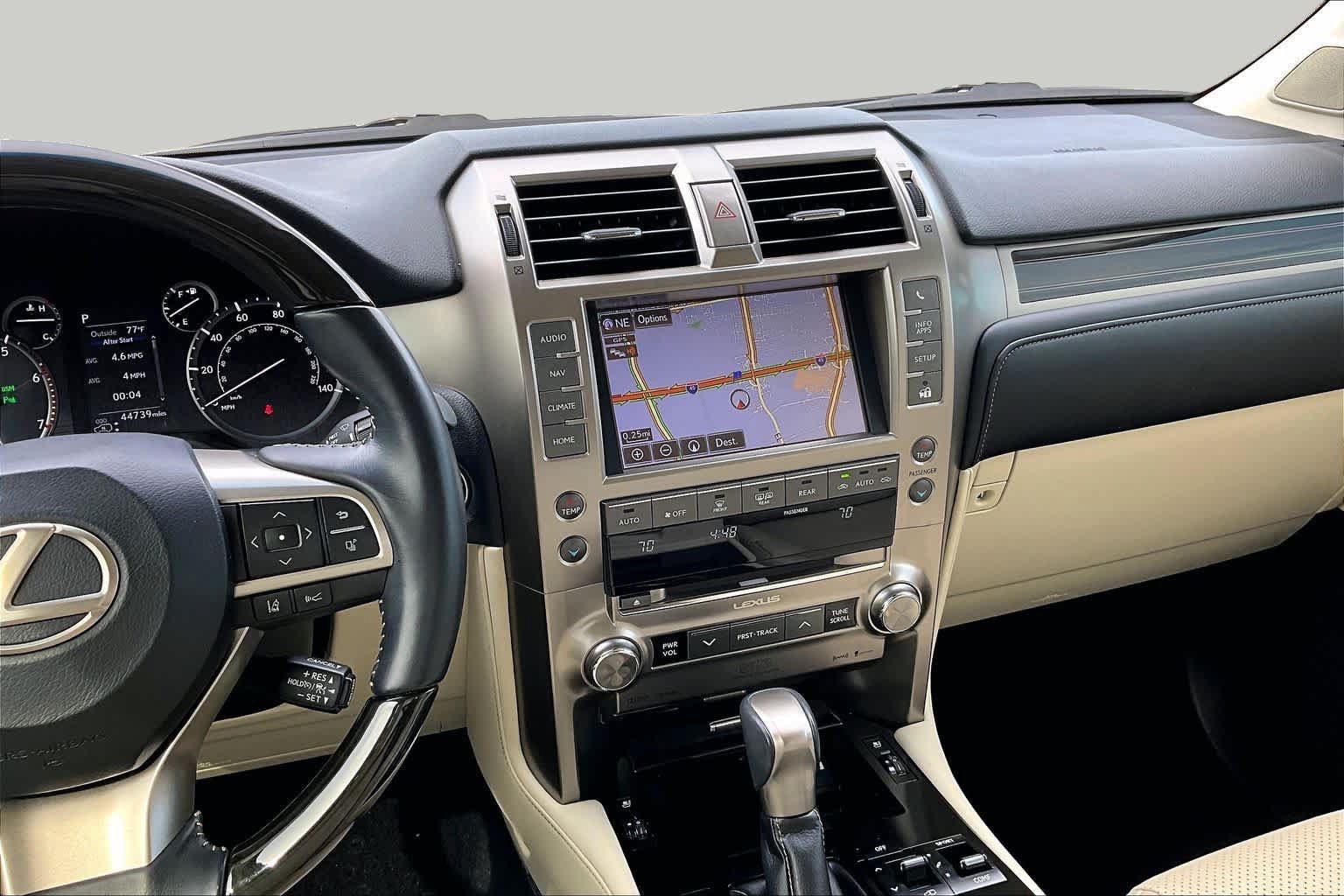 Used 2020 Lexus GX 460 Luxury w/ Accessory Package AWD/4WD image 7