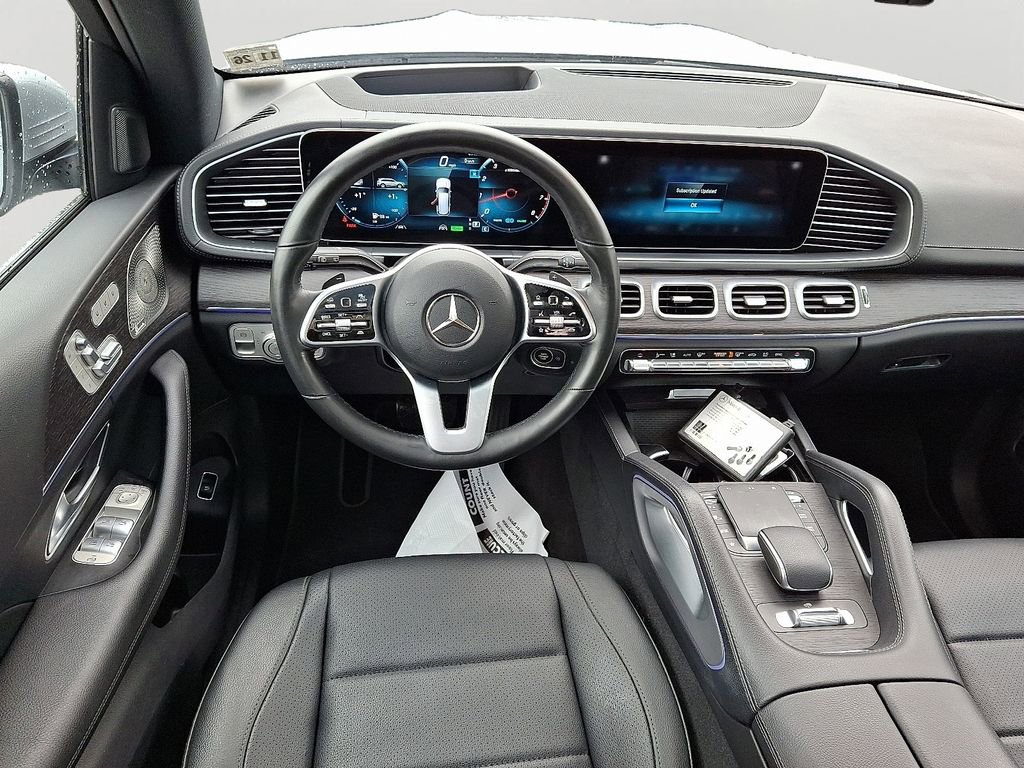 Used 2022 Mercedes-Benz GLS 450 4MATIC image 11