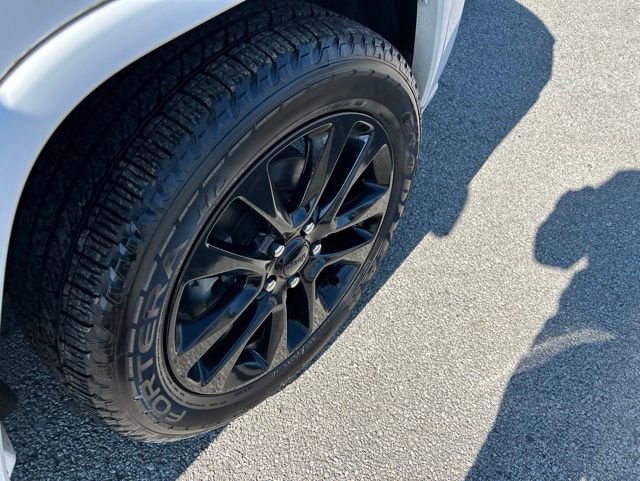 Used 2019 Jeep Grand Cherokee Altitude AWD/4WD image 23