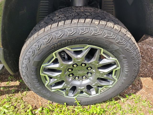 New 2026 GMC Hummer EV 2X image 17