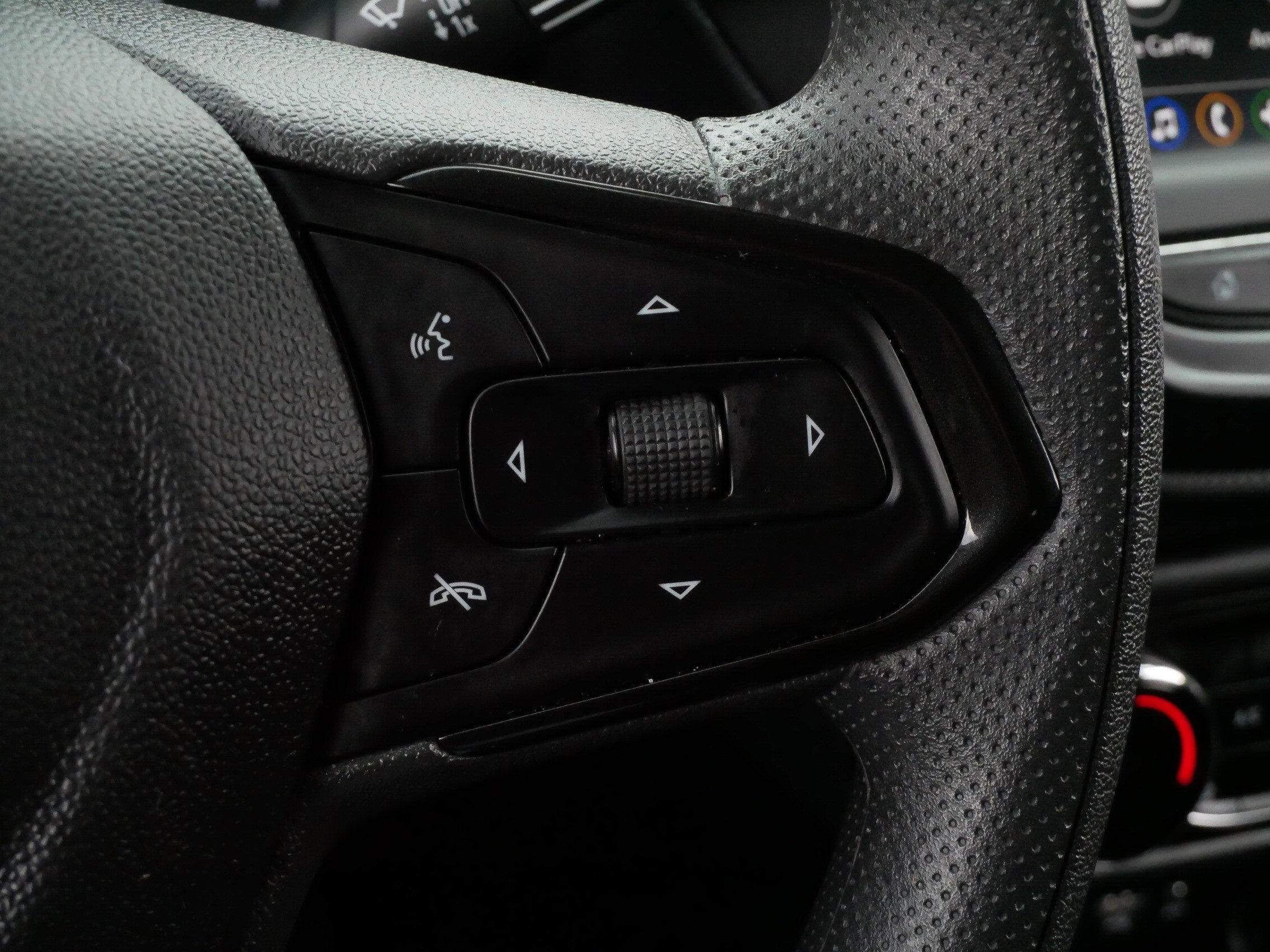 Used 2023 Chevrolet TrailBlazer LT image 25