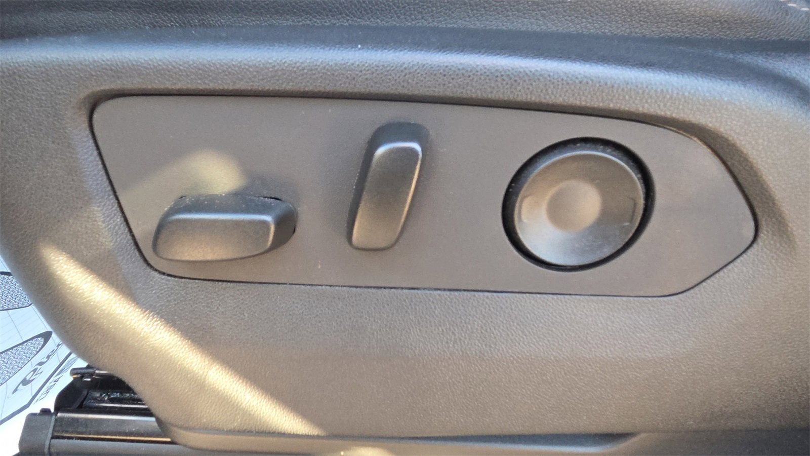 Used 2022 Chevrolet Suburban Z71 w/ Z71 Off-Road Package image 31