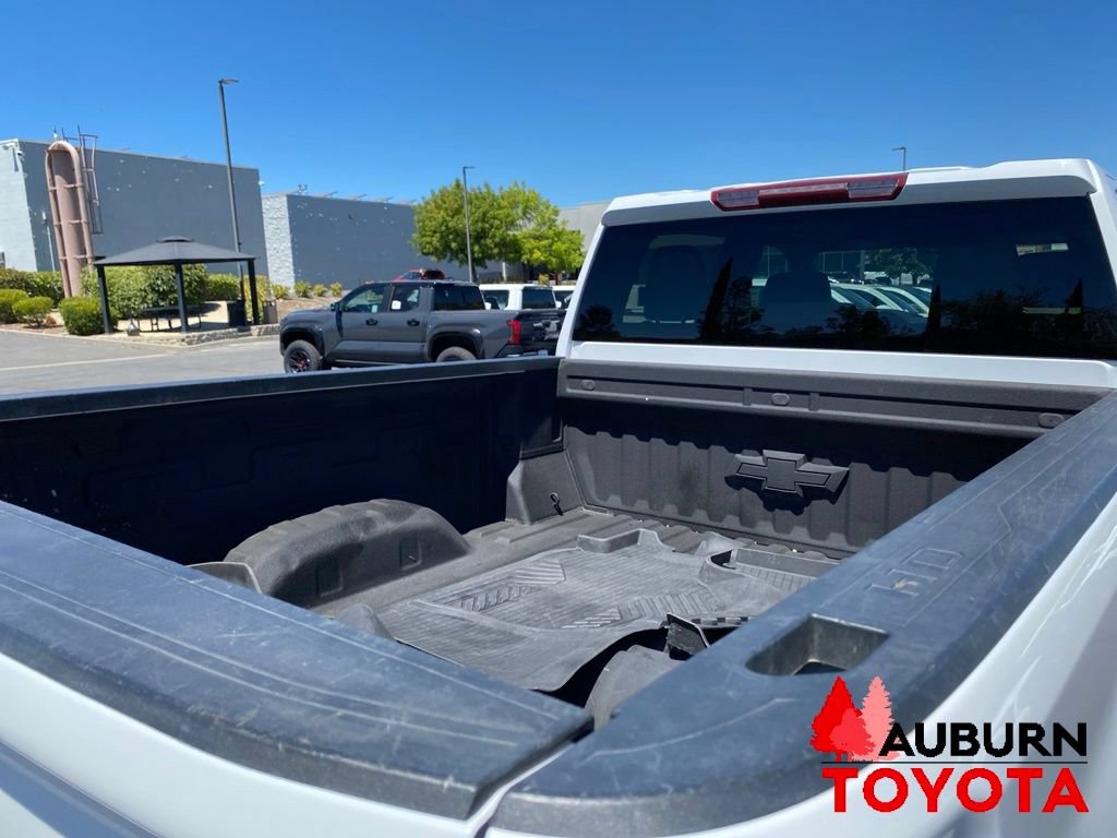 Used 2024 Chevrolet Silverado 2500 LT AWD/4WD image 12