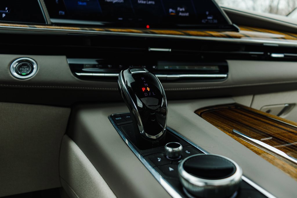 Used 2023 Cadillac Escalade ESV Premium Luxury Platinum w/ LPO, Radiant Package image 26